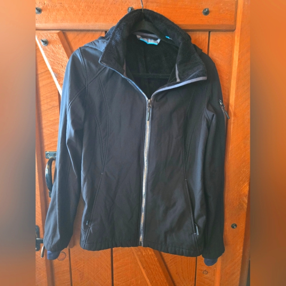 🍂 Free Country Women’s Medium Jacket Coat – Perfect for Fall & Winter! ❄️